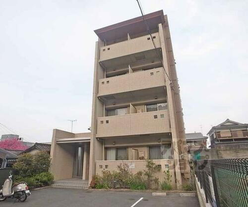 ヴィレイア１０１ 4階建