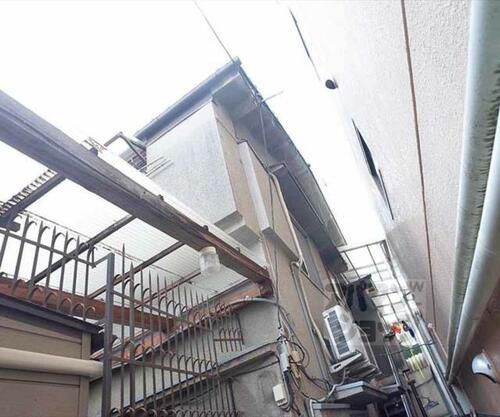 ハイツ京家　新館 3階建