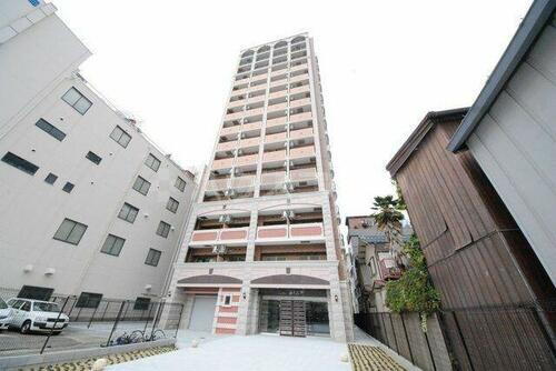 大阪府大阪市淀川区三国本町２丁目 築8年1ヶ月 15階建