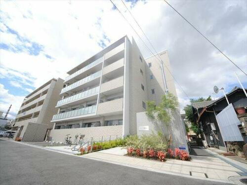 大阪府大阪市淀川区西三国３丁目 築4年10ヶ月 5階建