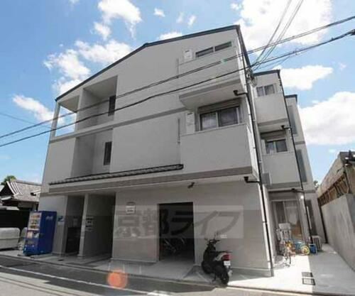 アークリード五条堀川 3階建