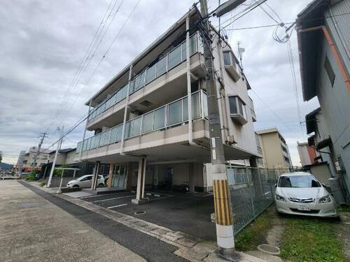 兵庫県姫路市広畑区長町１丁目 3階建 築32年3ヶ月