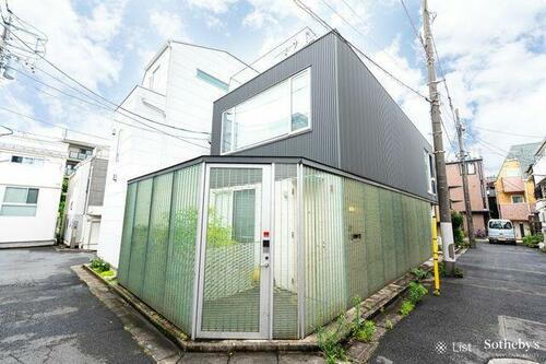 南麻布Ｏ－Ｈｏｕｓｅ 地上3階地下1階建