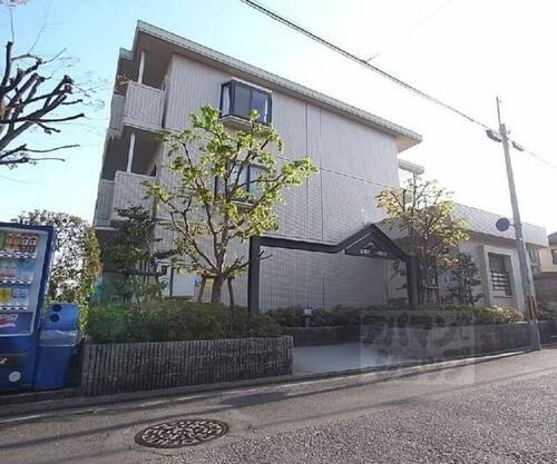 京都府京都市左京区一乗寺塚本町 3階建