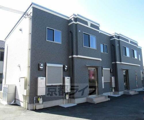京都府城陽市平川指月 2階建