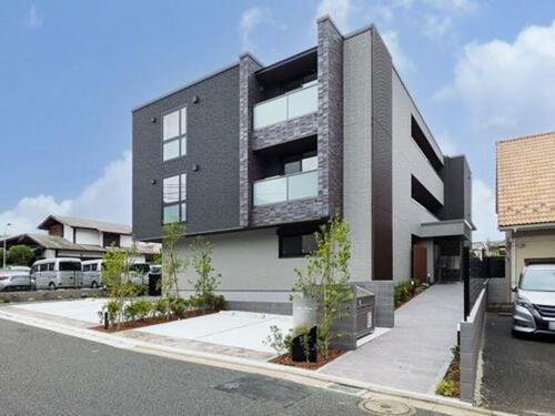 ロトレオーネ 3階建