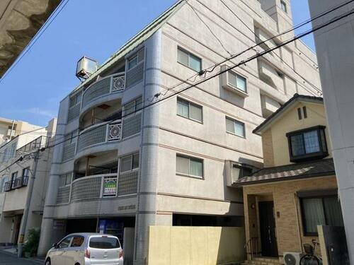 カサ・ディ・フォーレ 6階建