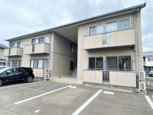 ファミール　Ⅱ 2階建