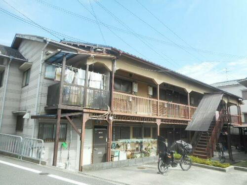 ルールドハウス箕面Ａ棟 2階建