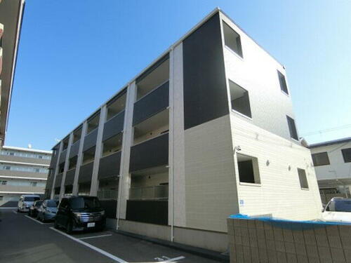 Ｌｏｉｒｅ　Ｆ　Ⅱ 3階建