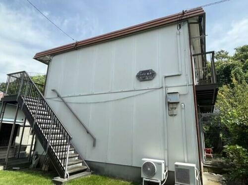 神奈川県横浜市金沢区六浦２丁目 2階建