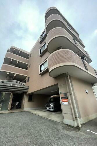 レオーネ城南 4階建