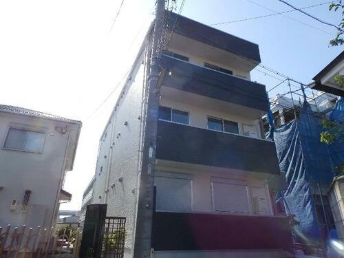 スクエア志賀本通（ＳＱＵＡＲＥ志賀本通） 3階建