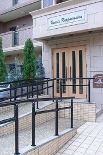 福岡県福岡市中央区六本松４丁目 賃貸マンション