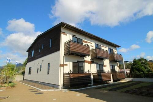 山口県下関市大字有冨 賃貸アパート