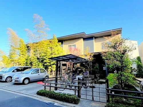 ａｔ　ｔｈｅ　ｗｅｌｌ 2階建