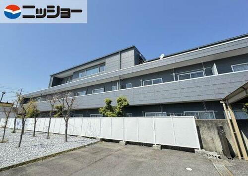 ハイツ薬師園 3階建