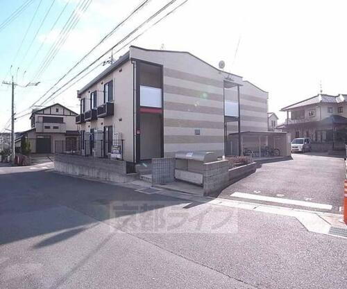 京都府京田辺市薪長尾谷 2階建
