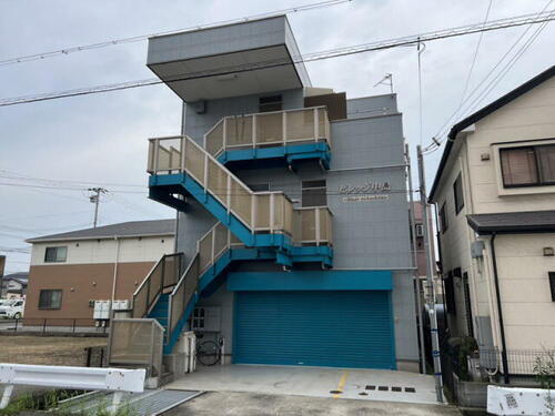ビレッジ中島 3階建