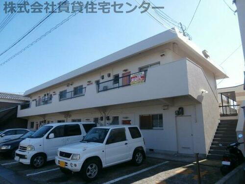 マンション津秦 2階建