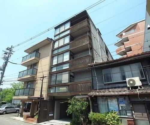 京都府京都市中京区二条通堀川東入矢幡町 築32年12ヶ月 5階建