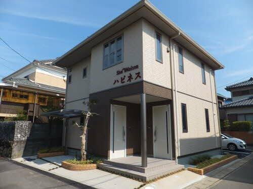 シャーメゾン　ハピネス 2階建