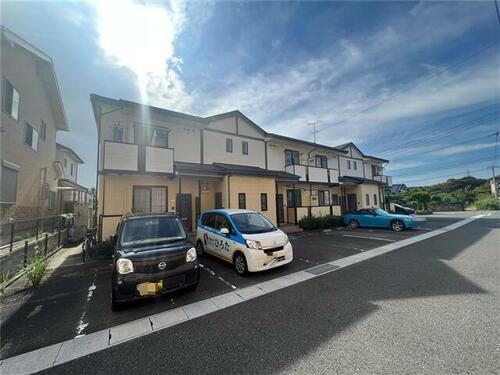 クレール上津役 2階建