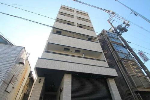 大阪府吹田市高城町 6階建