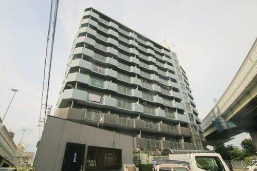 大阪府大阪市北区樋之口町 11階建
