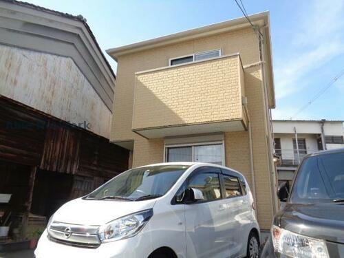 西代町貸家