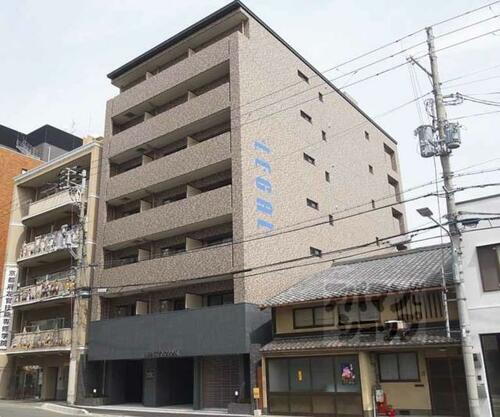 リーガル京都五条大宮 7階建