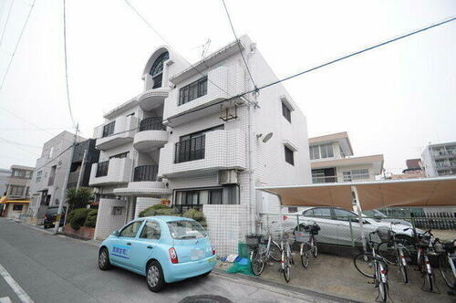 シャトーロード 3階建