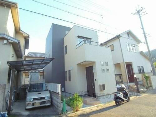 滋賀県大津市柳川１丁目 2階建 築12年2ヶ月
