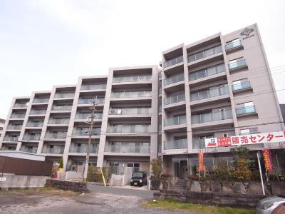 福岡県北九州市小倉北区足立２丁目 6階建