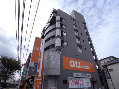 福岡県北九州市小倉南区徳力１丁目 8階建
