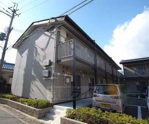 レオパレスヴィレッジ殿城 2階建