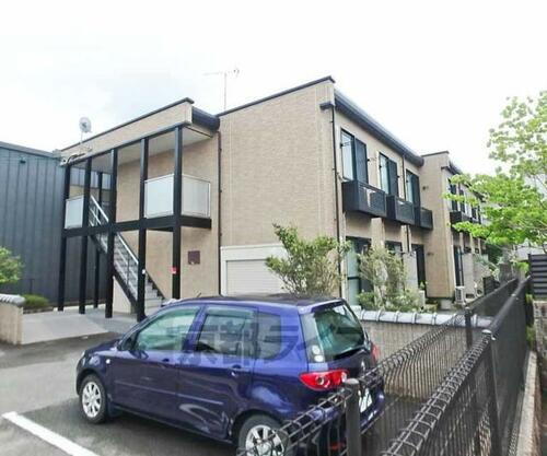 京都府亀岡市呉服町 2階建