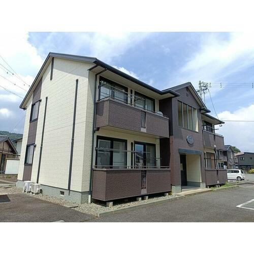 ファミーユいずも　Ａ・Ｂ 2階建