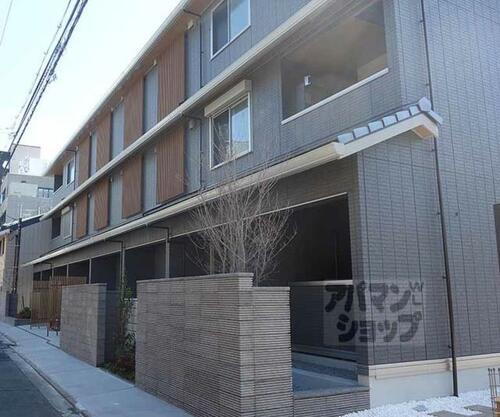 京都府京都市下京区六条通室町東入東魚屋町 築1年未満 3階建