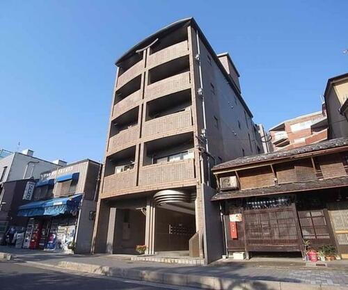 京都府京都市中京区東堀川通二条上る九町目 築35年10ヶ月 5階建