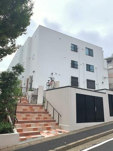 アーバンパーク宮前平ＷＥＳＴ 3階建