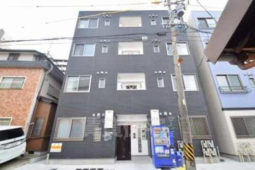愛知県名古屋市中区平和２丁目 4階建