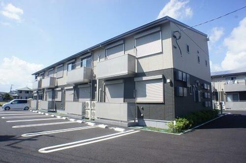 シャルルグランデ　Ｂ 2階建