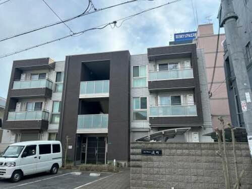 シャーメゾン　流町 3階建
