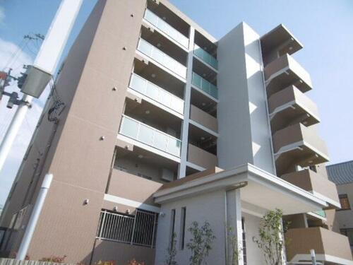 クレール姫路２ 6階建