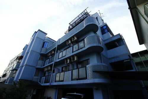 大阪府茨木市大池１丁目 築33年6ヶ月 4階建