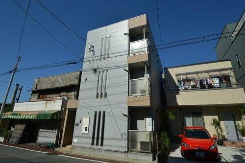 リーベＳＡＫＵＲＡ 3階建