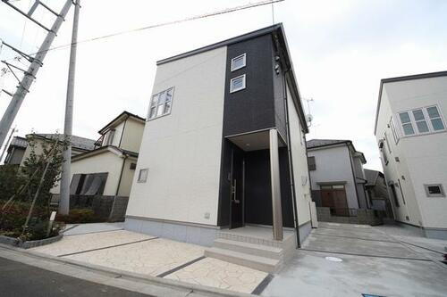 クオリスタ　Ｃ 2階建