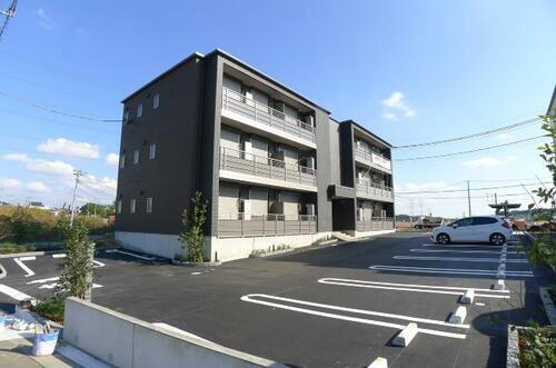 ベルコート 3階建