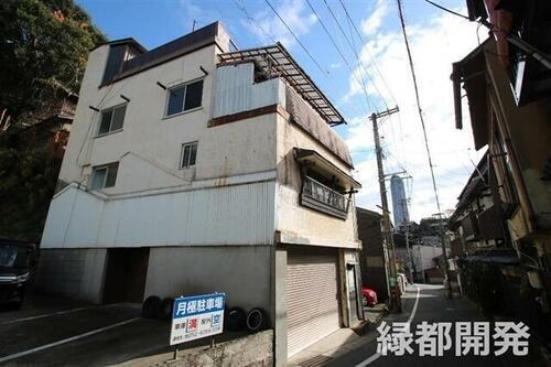 名古屋荘 3階建